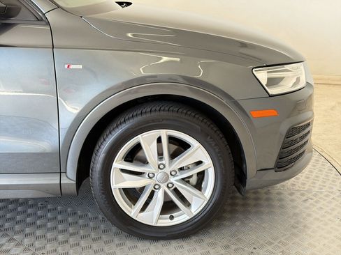 Used 2018 Audi Q3 2.0T Premium w/ Convenience Package AWD/4WD image 12