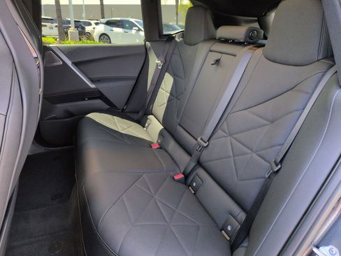 Used 2025 BMW iX M60 image 31