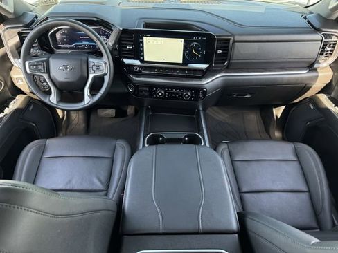 Used 2024 Chevrolet Silverado 2500 LTZ w/ LTZ Plus Package image 10