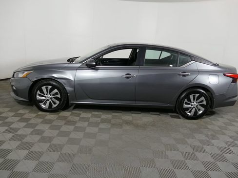 Used 2021 Nissan Altima 2.5 S FWD image 4