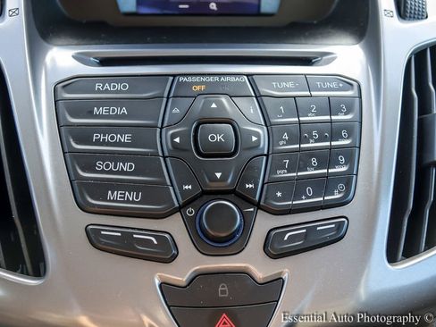 Used 2016 Ford Transit Connect XLT image 18