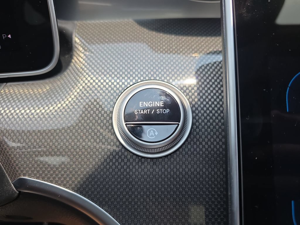 Used 2026 Mercedes-Benz C 300 4MATIC Sedan image 25