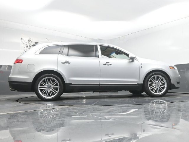 Used 2019 Lincoln MKT AWD image 63