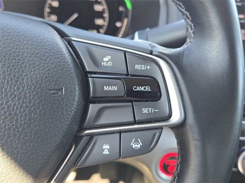 Used 2018 Honda Accord Touring image 22