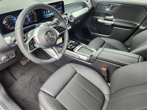Certified 2026 Mercedes-Benz GLB 250 4MATIC image 7