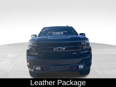 Used 2019 Chevrolet Silverado 1500 LT Trail Boss image 2