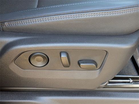 Used 2025 Chevrolet Silverado 1500 High Country w/ High Country Premium Package image 40