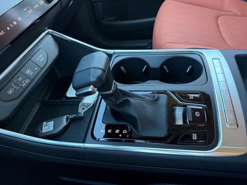 New 2026 Kia Carnival EX FWD image 30