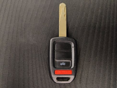 Used 2016 Honda Accord LX image 32