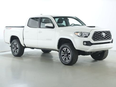 Certified 2023 Toyota Tacoma TRD Sport image 9