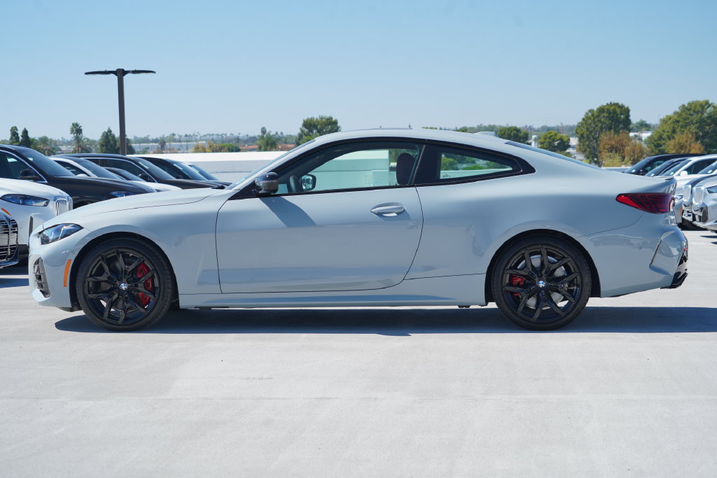 New 2026 BMW 440i xDrive Coupe w/ Premium Package AWD/4WD image 5