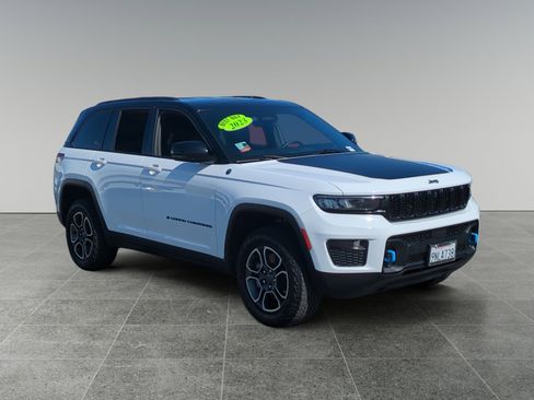 Used 2023 Jeep Grand Cherokee Trailhawk image 7