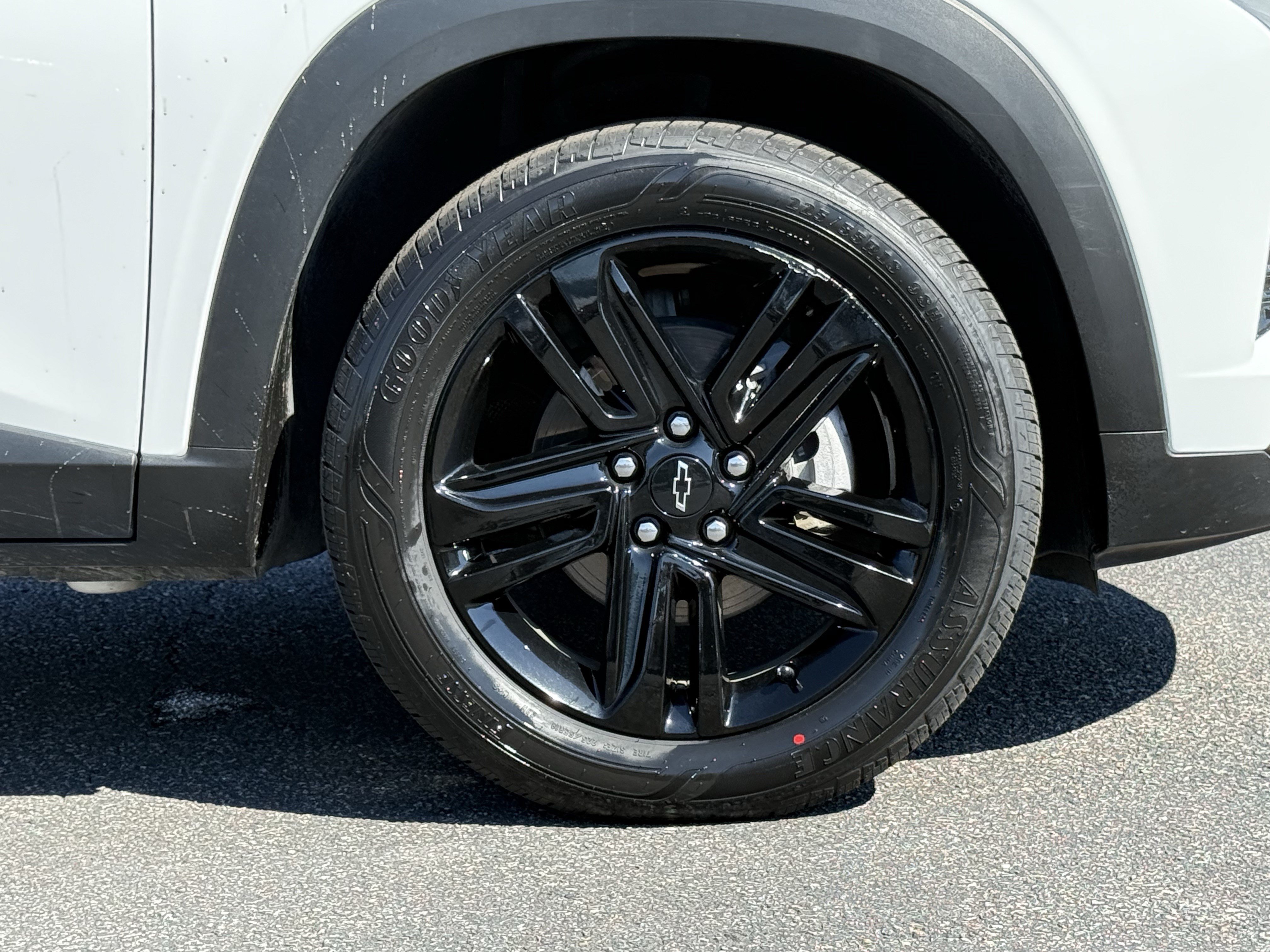 Used 2024 Chevrolet Trax ACTIV FWD image 13
