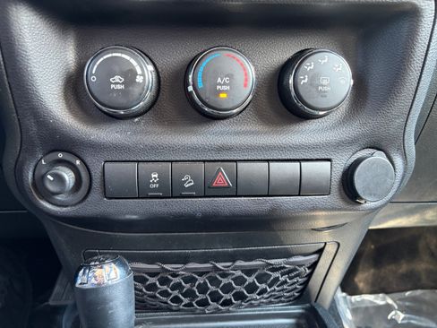Used 2016 Jeep Wrangler Unlimited Sport AWD/4WD image 20