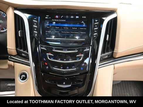 Used 2019 Cadillac Escalade Platinum image 26
