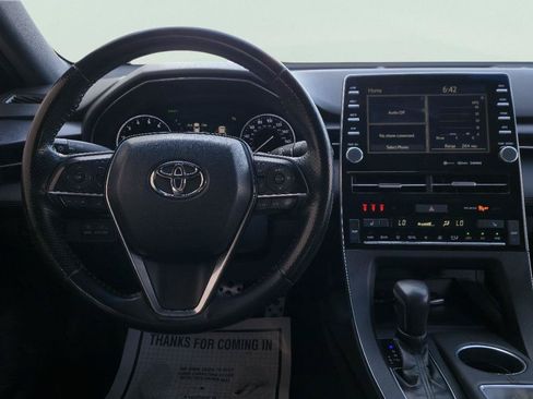 Used 2019 Toyota Avalon XSE FWD image 16