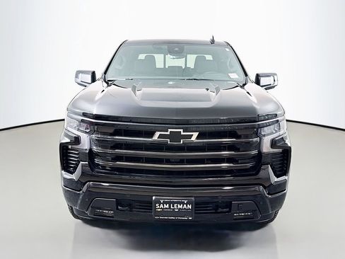 Used 2026 Chevrolet Silverado 1500 High Country w/ Midnight Edition AWD/4WD image 2