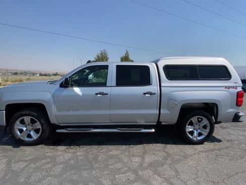 Used 2018 Chevrolet Silverado 1500 Custom w/ Custom Value Package AWD/4WD image 5