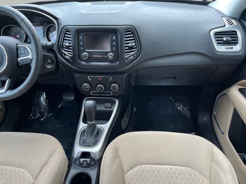 Used 2018 Jeep Compass Sport image 21