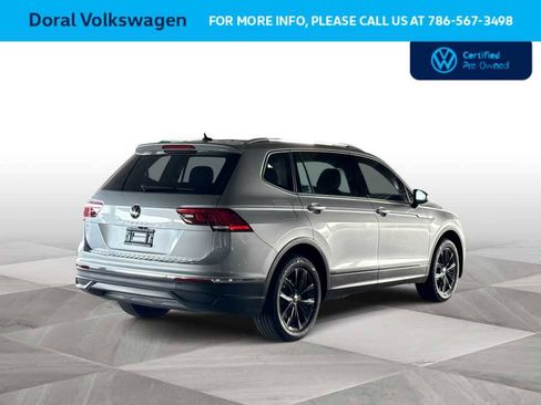 Certified 2024 Volkswagen Tiguan SE w/ Panoramic Sunroof Package FWD image 8