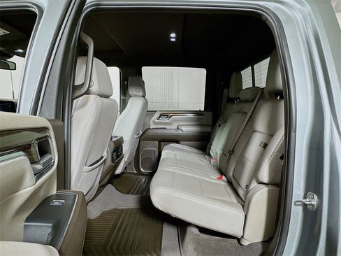 Certified 2024 Chevrolet Silverado 2500 LT w/ Texas Edition image 22