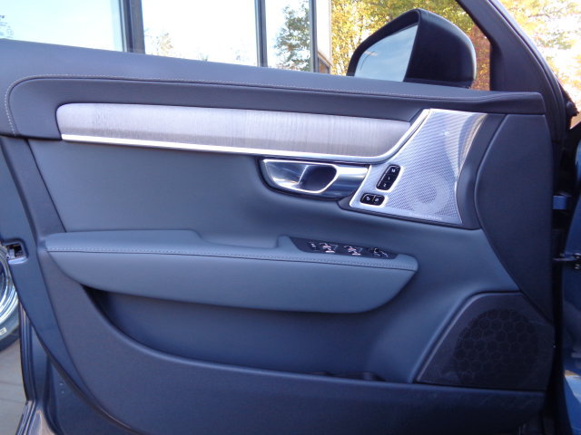 Used 2023 Volvo S90 B6 Ultimate AWD/4WD image 13