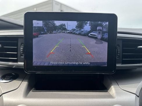 Used 2024 Ford Explorer XLT w/ Equipment Group 202A AWD/4WD image 24