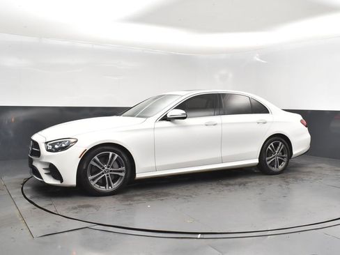 Used 2021 Mercedes-Benz E 350 Sedan image 3