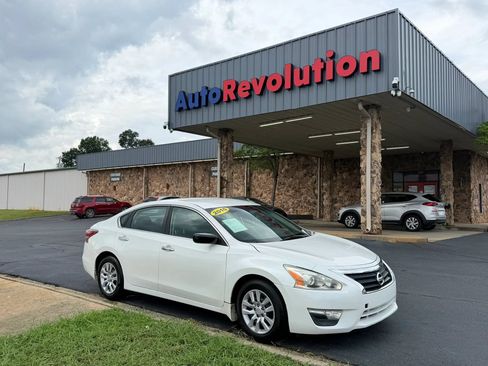 Used 2015 Nissan Altima 2.5 S w/ Power Driver Seat Package FWD image 1