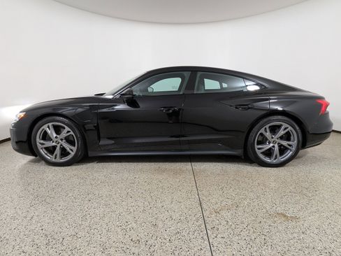 Used 2023 Audi e-tron GT Premium Plus AWD/4WD image 4