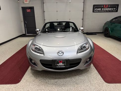 Used 2011 MAZDA MX-5 Miata Sport RWD image 8