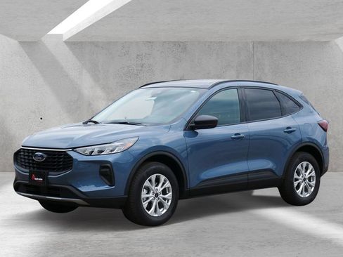 Certified 2025 Ford Escape Active w/ Tech Pack #1 AWD/4WD image 6