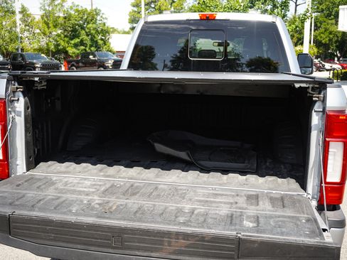 Used 2022 Ford F250 Lariat w/ Tremor Off-Road Package AWD/4WD image 33
