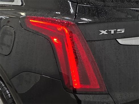 Used 2023 Cadillac XT5 Premium Luxury w/ Technology Package image 33