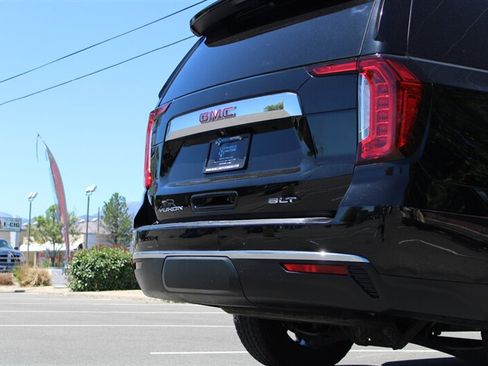 Used 2021 GMC Yukon SLT AWD/4WD image 10