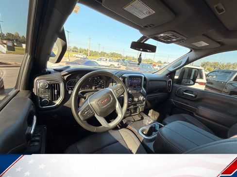 Used 2023 GMC Sierra 2500 SLT w/ SLT Convenience Package AWD/4WD image 13