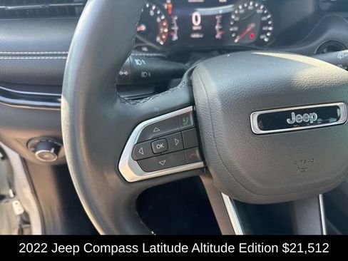 Used 2022 Jeep Compass Latitude w/ Convenience Group AWD/4WD image 17