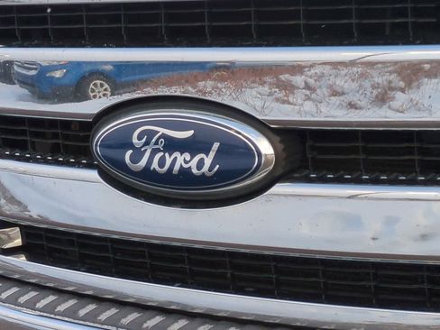 Used 2011 Ford F250 Lariat w/ Lariat Ultimate Pkg image 12