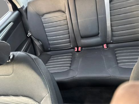 Used 2016 Ford Fusion SE image 16