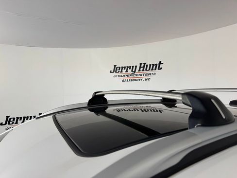 Used 2021 Buick Encore GX Essence w/ Advanced Technology Package image 6