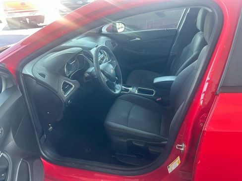 Used 2019 Chevrolet Cruze LS w/ LS Convenience Package FWD image 10