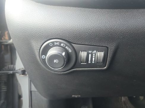 Used 2023 Jeep Compass Limited AWD/4WD image 31