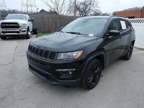 Used 2021 Jeep Compass Altitude image 11
