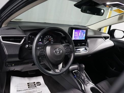 Certified 2023 Toyota Corolla LE image 11