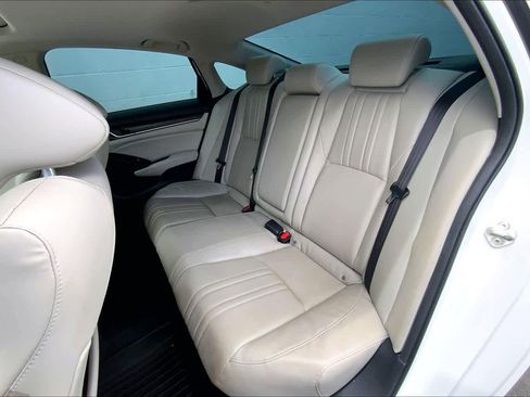 Used 2018 Honda Accord EX-L image 29