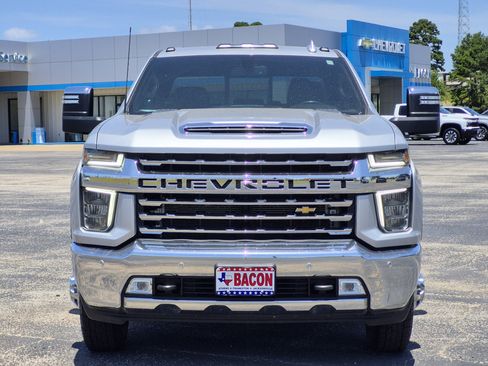 Used 2022 Chevrolet Silverado 3500 LTZ w/ LTZ Texas Edition AWD/4WD image 2