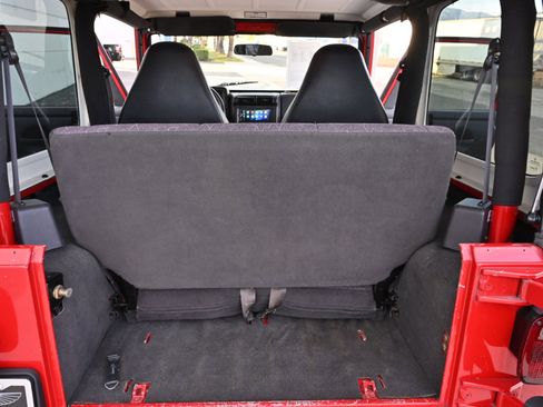 Used 2002 Jeep Wrangler Sport image 16
