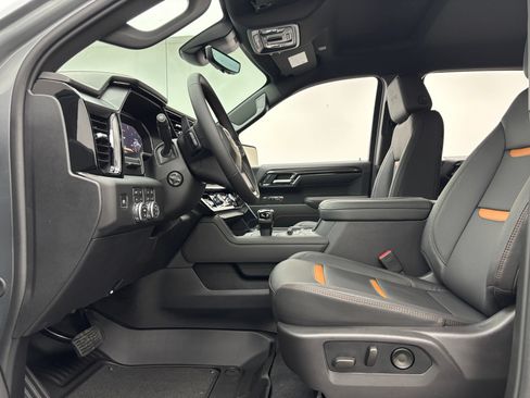 New 2026 GMC Sierra 1500 AT4 w/ AT4 Premium Package AWD/4WD image 17