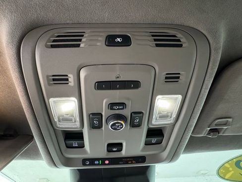 Used 2022 Cadillac Escalade Sport Platinum w/ Heavy-Duty Trailer Package image 39