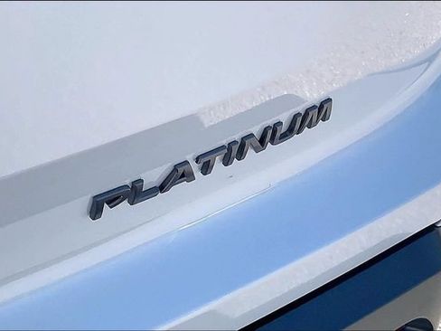 New 2026 Nissan Pathfinder Platinum w/ Cargo Package FWD image 9